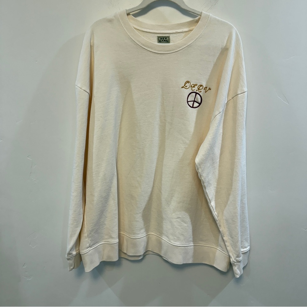 HEY GANG | cream boxy sweatshirt embroidered peace sign
